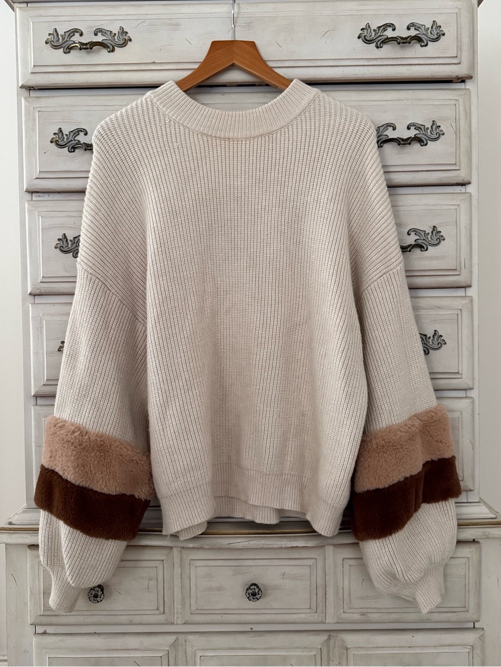 Vici Cream Cotton Balloon Sleeve Sweater